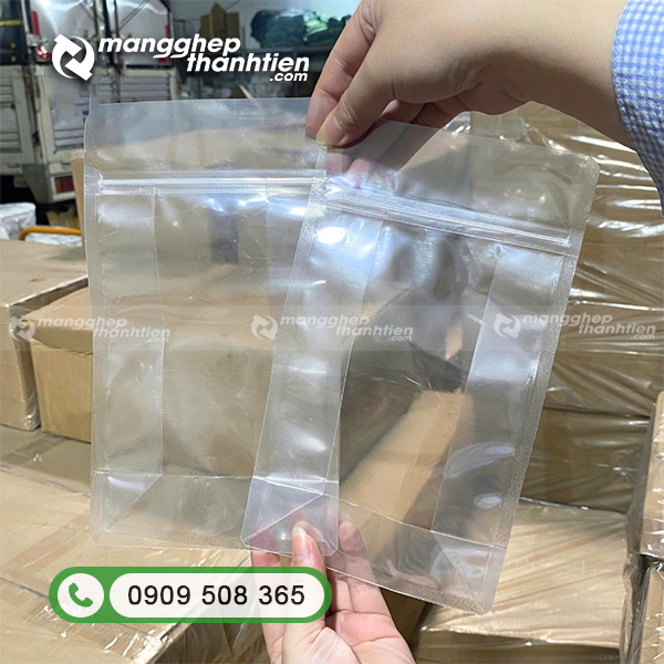 Mẫu t&uacute;i zip trong suốt đ&aacute;y đứng