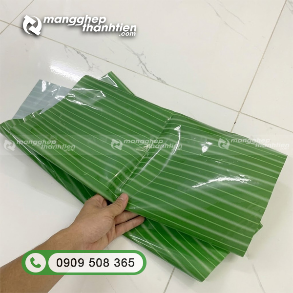 Lá chuối nhựa giả rẻ in họa tiết đường gân tự nhiên