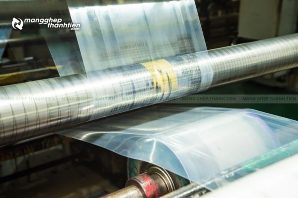 Ứng dụng của màng BOPP trong sản xuất bao bì thực phẩm và hàng tiêu dùng