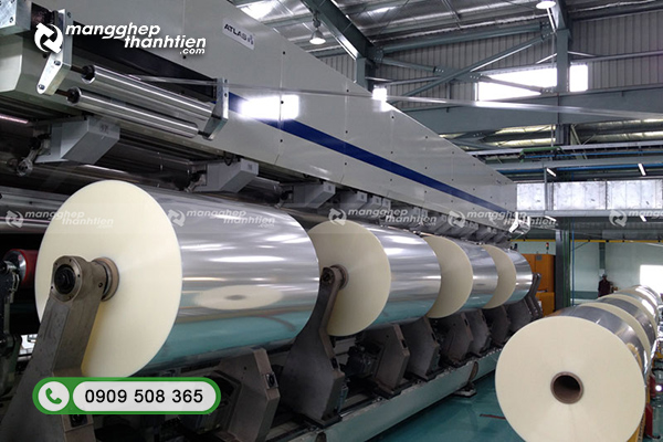 Xưởng sản xuất m&agrave;ng bopp tại Hồ Ch&iacute; Minh