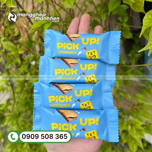 Thiết kế bao b&igrave; b&aacute;nh quy chuy&ecirc;n nghiệp, nhận diện thương hiệu mạnh.