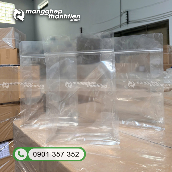 T&uacute;i zip trong suốt 8 cạnh c&oacute; bề mặt trong, gi&uacute;p người d&ugrave;ng quan s&aacute;t trực tiếp sản phẩm b&ecirc;n trong.