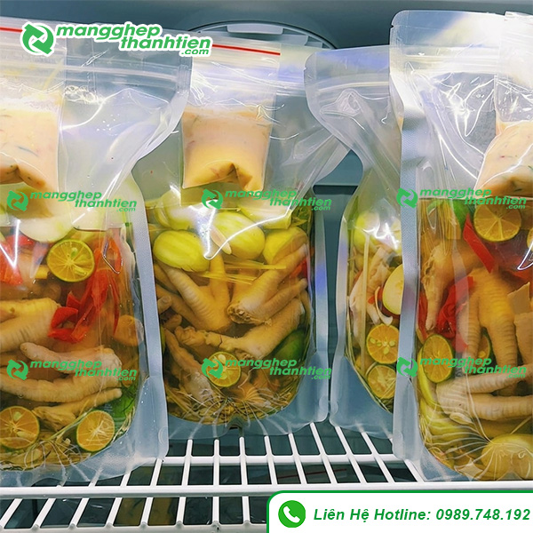 T&uacute;i zipper trong suốt đựng ch&acirc;n g&agrave;