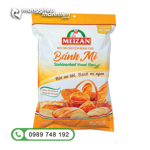 tui-han-lung-giua-dung-bot-lam-banh